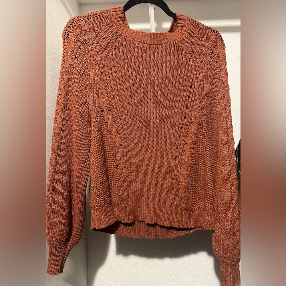 Size medium American Eagle sweater.